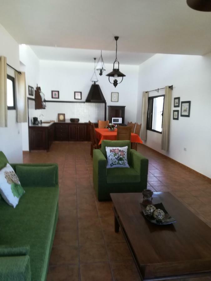Vivienda Vacacional La Canada Тинахо Экстерьер фото